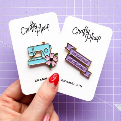 China Manufacturers No Minimum Bulk Blank Metal Soft Enamel Custom Lapel Pin Pins